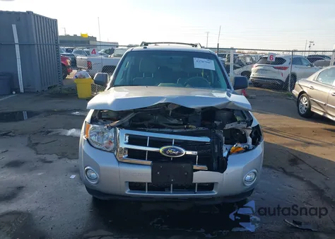 2010 Ford Escape Xlt из США, поврежденный, VIN 1FMCU9DG2AKB65563